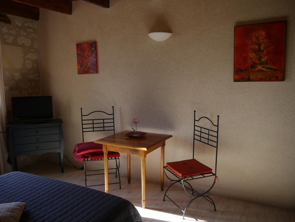 Logis Auberge De Crissay Cameră foto
